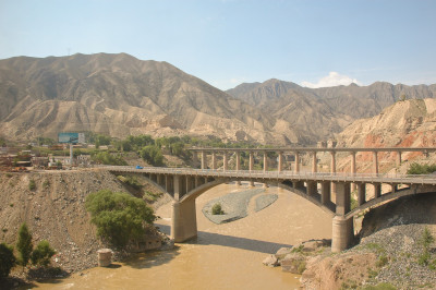 Chengdu to Lhasa Railway